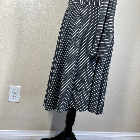 Modcloth Gray White Stripe Weekend Plans Skater Dress Ribbed Stretch Size L - Picture 14 of 15